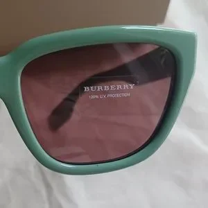 NWT Burberry Green Violet Lens Cat Eye Sunglasses B 4277 3761/75 54▪︎19 140 2N 340B8E22-852C-49EB-9A12-  main image 3